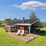 4 Star Holiday Home In Hals 펜션 *