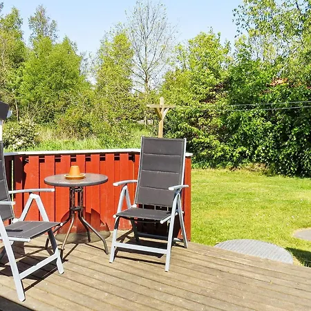 4 Star Holiday Home In Hals Semesterbostad