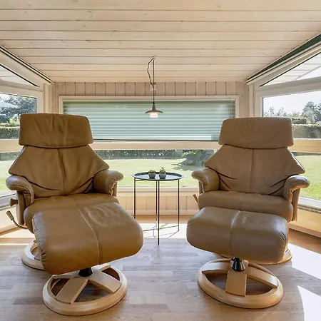 Nyaraló Cozy Coastal Retreat - By Traum