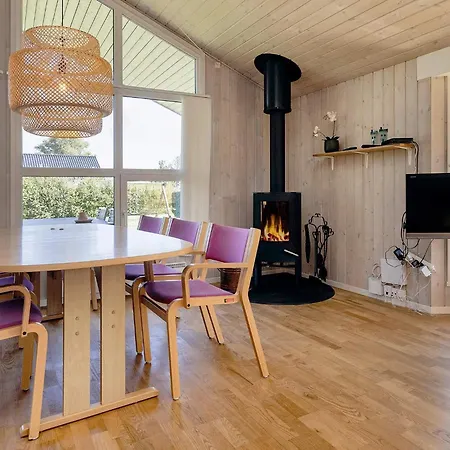 4 Star Holiday Home In Hals * Hals